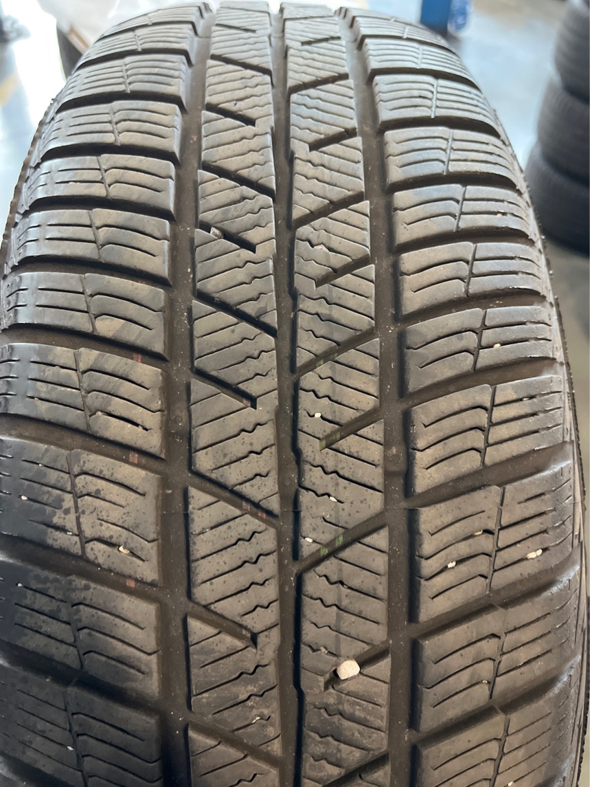 4A7D3B52-6D2B-44CE-BDE0-93BFD9FF213D